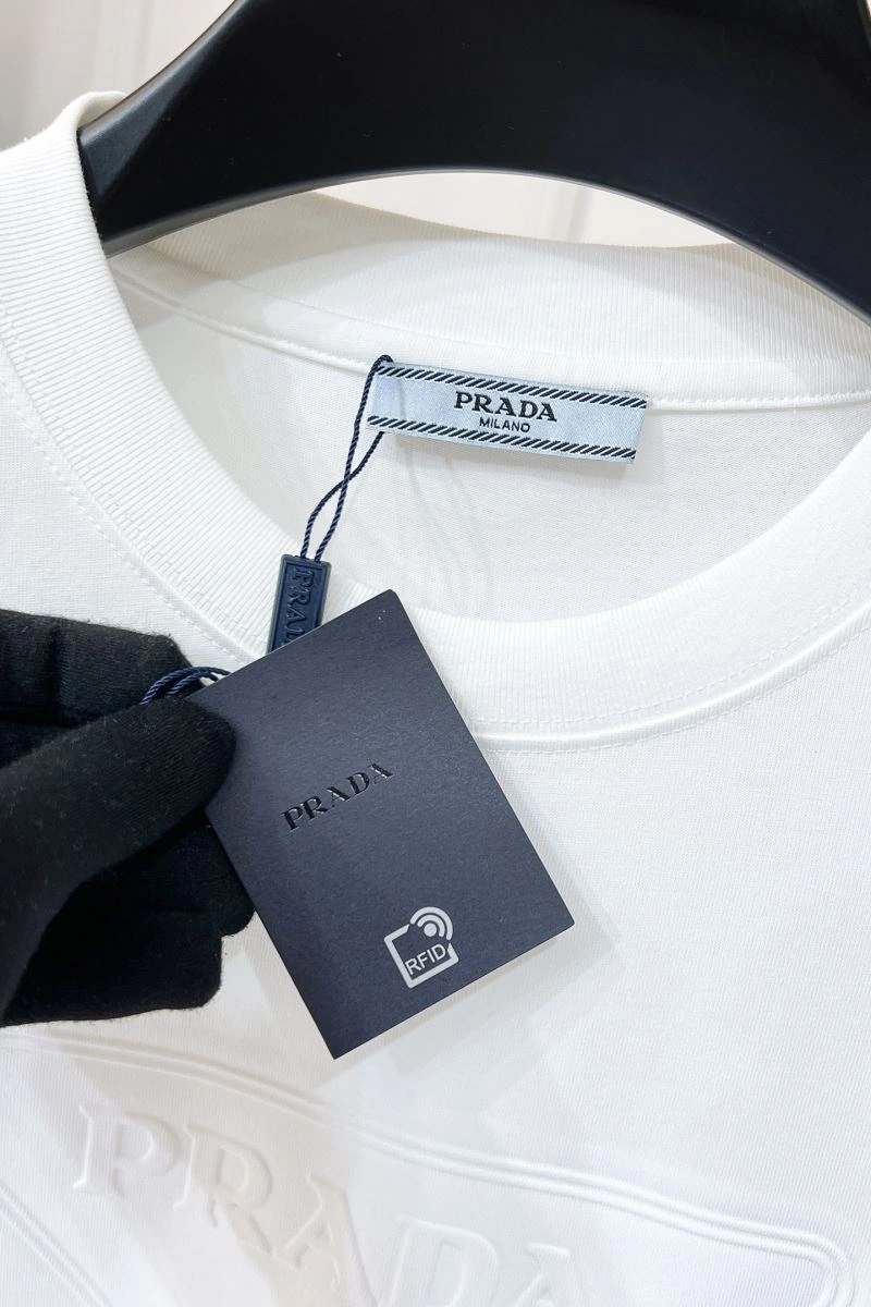Contemporary Prada T-Shirts 169784