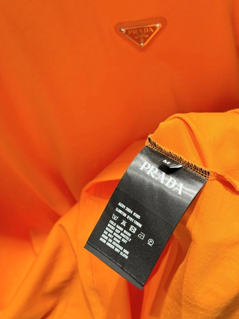 Modern Prada T-Shirts 169777