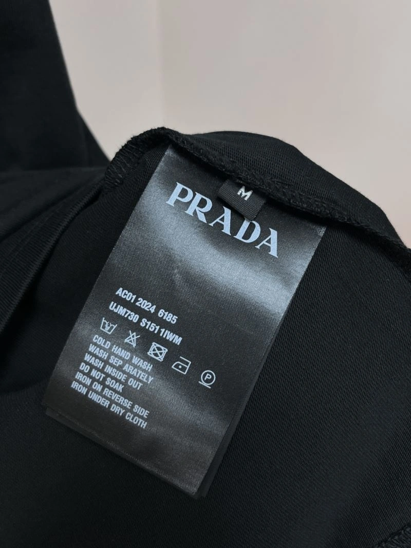 Prada T-Shirts Minimalist 169782