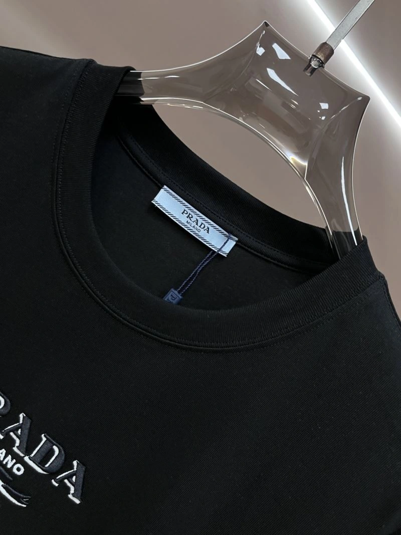 Prada T-Shirts Minimalist 169782