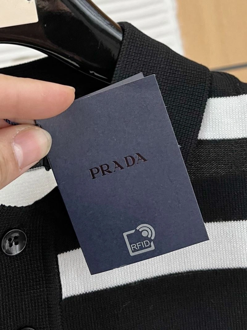 Prada T-Shirts Compact 169800