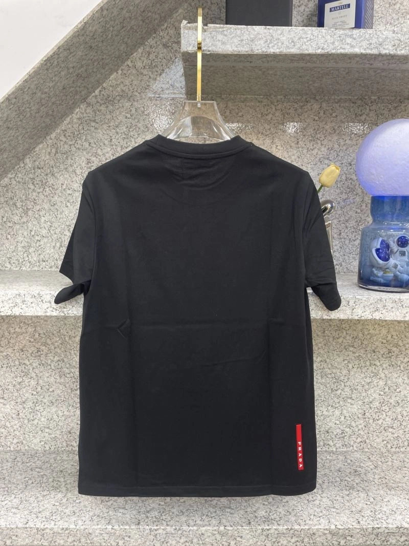 ComfortFit Prada T-Shirts 169785