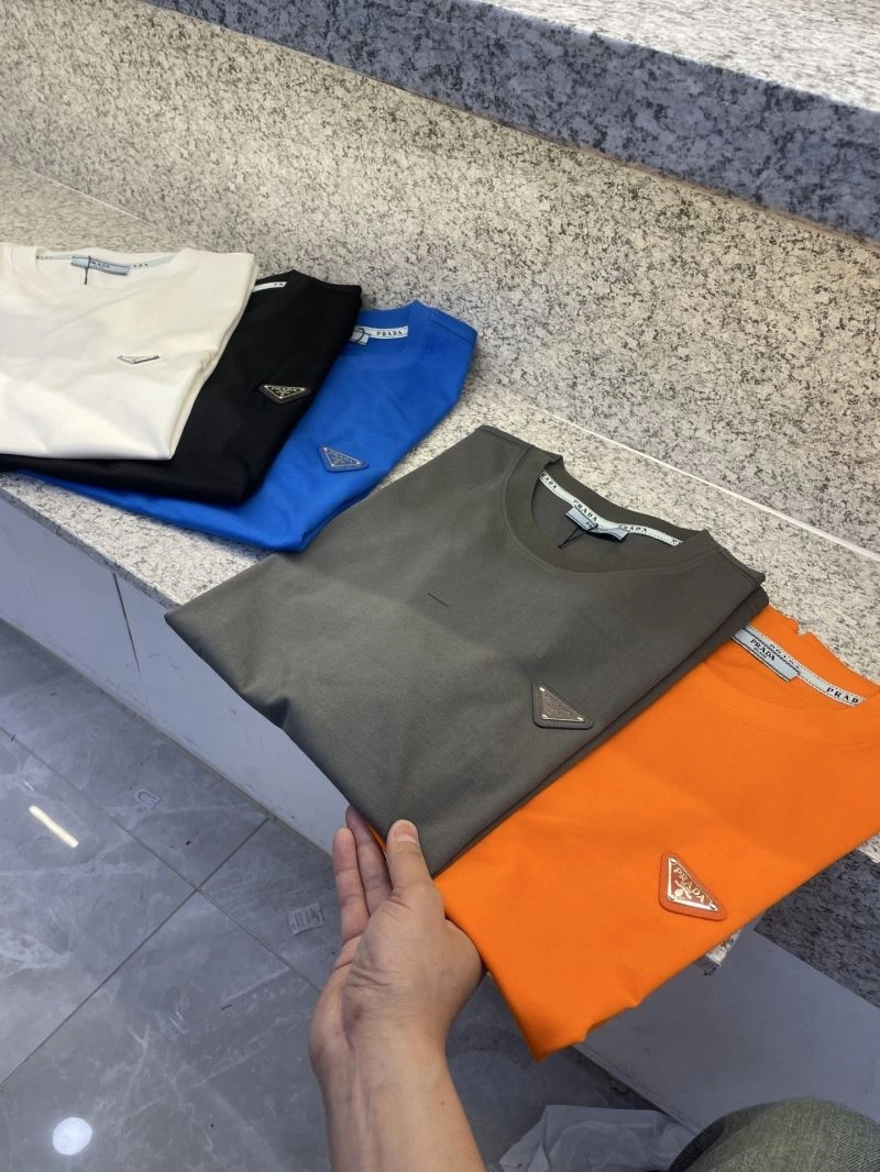 Supportive Prada T-Shirts 169778
