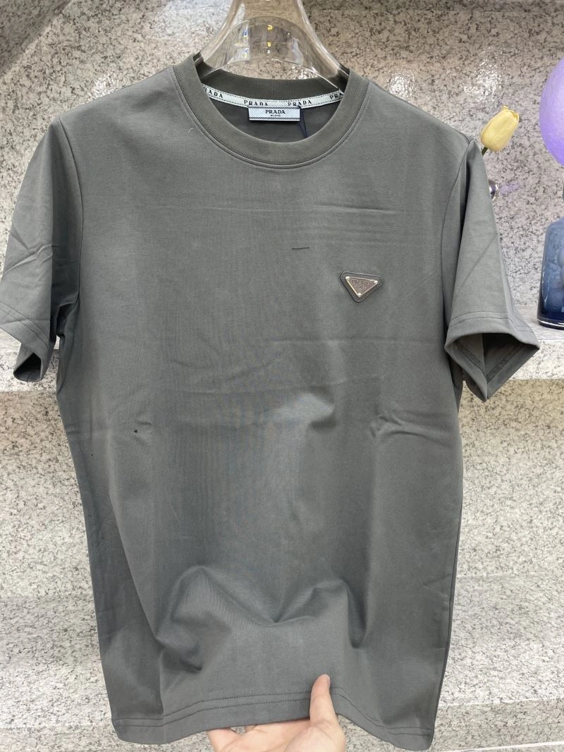 Supportive Prada T-Shirts 169778