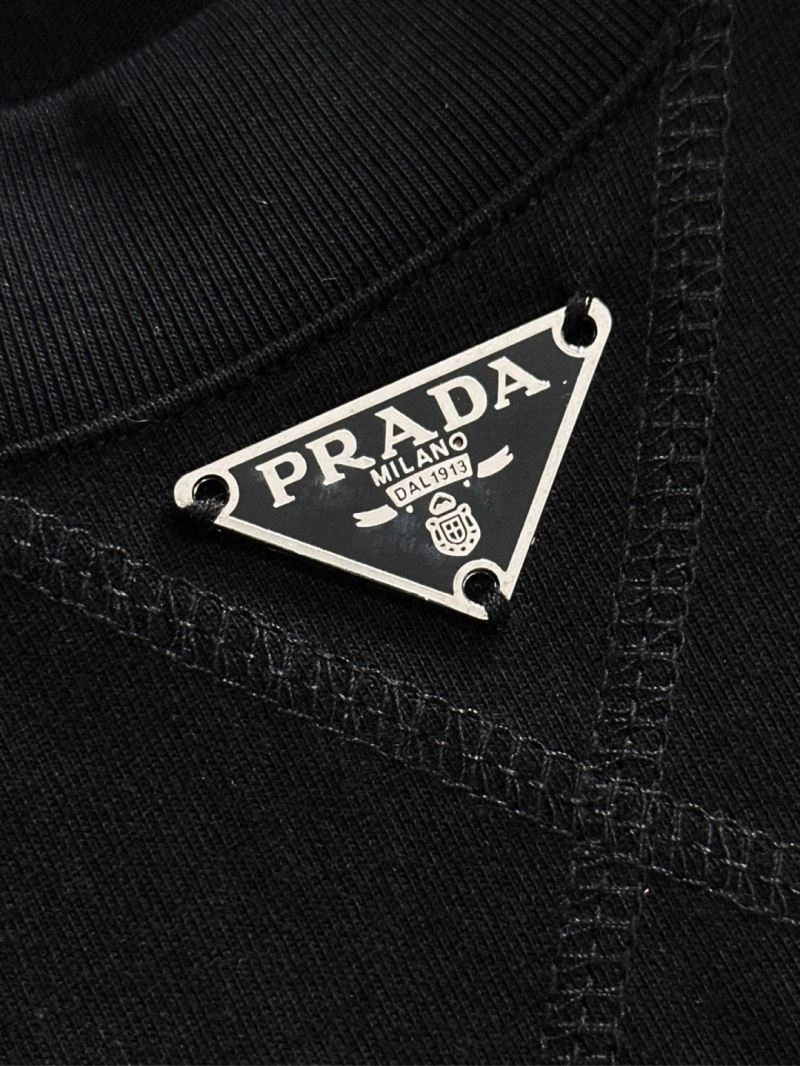 Prada T-Shirts Stylish 169757