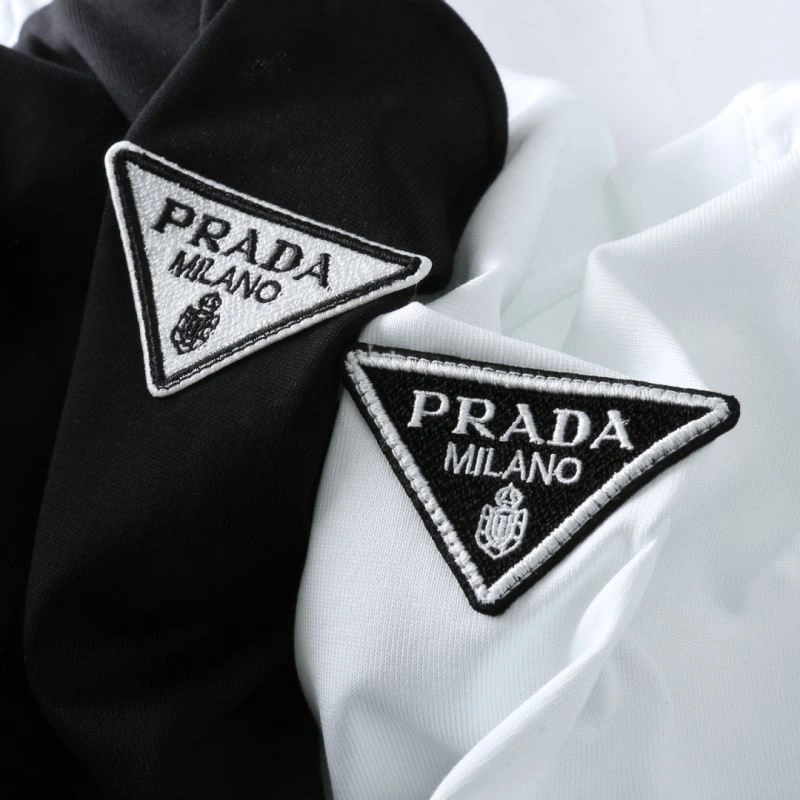 Prada T-Shirts Unisex 169739