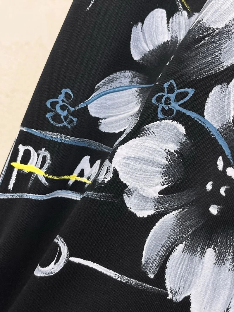 Cozy Prada T-Shirts 169736