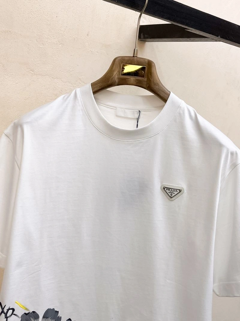 Stretchable Prada T-Shirts 169733