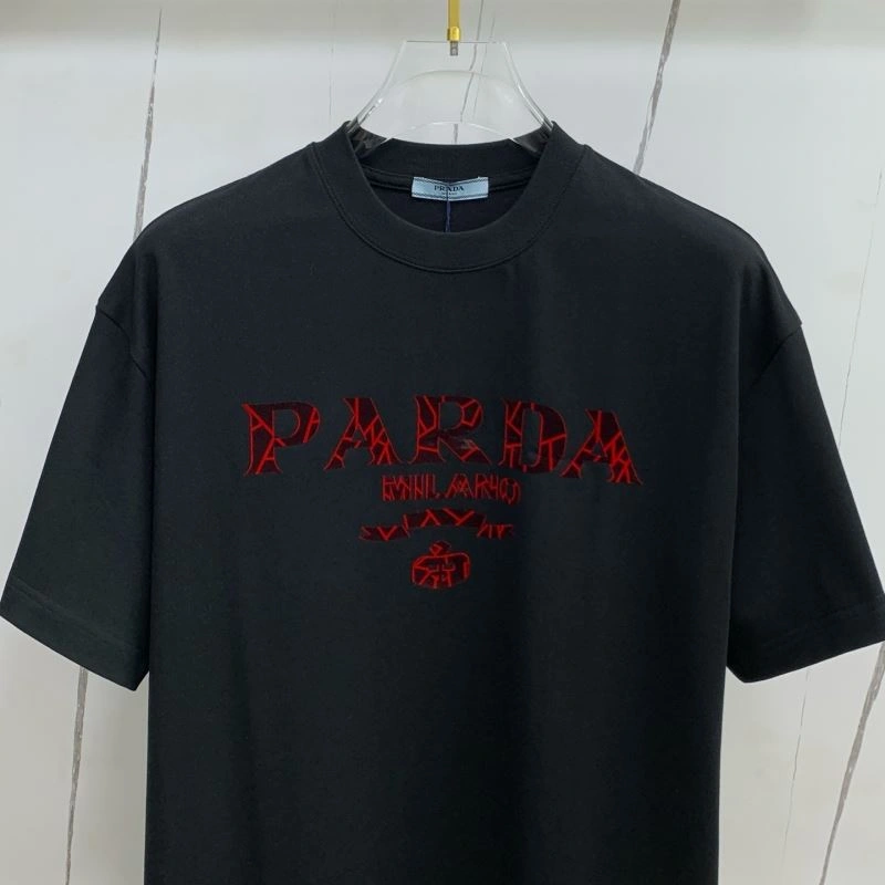 Prada T-Shirts Effortless 169738