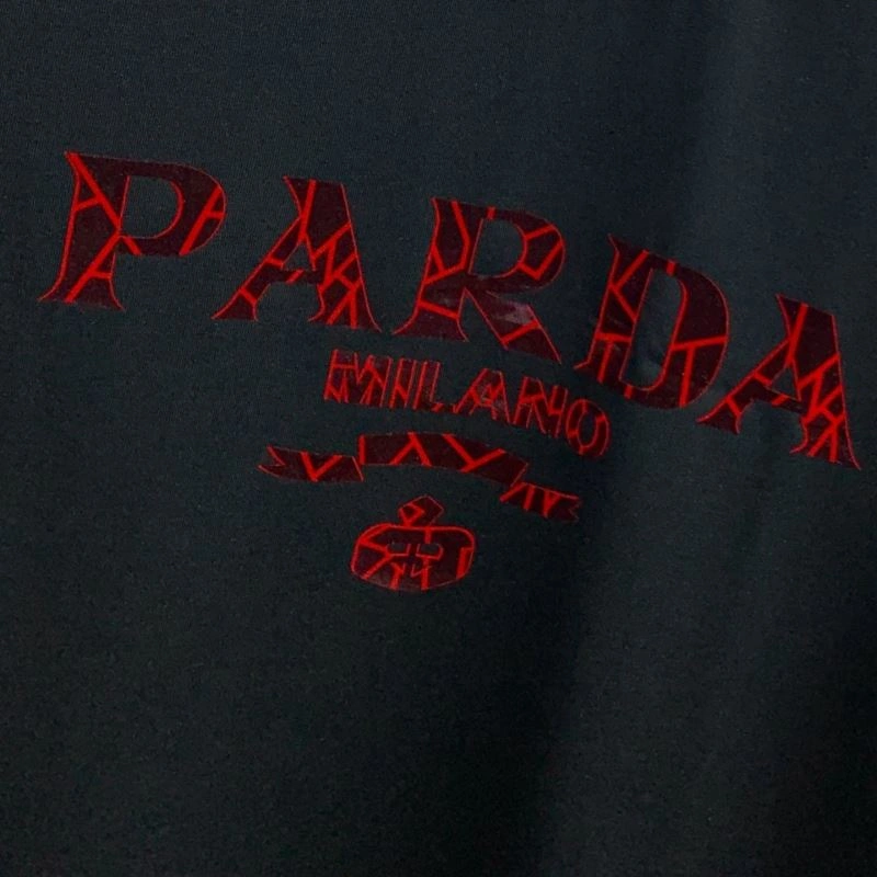 Prada T-Shirts Effortless 169738