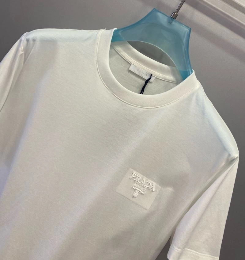 Comfortable Prada T-Shirts 169742