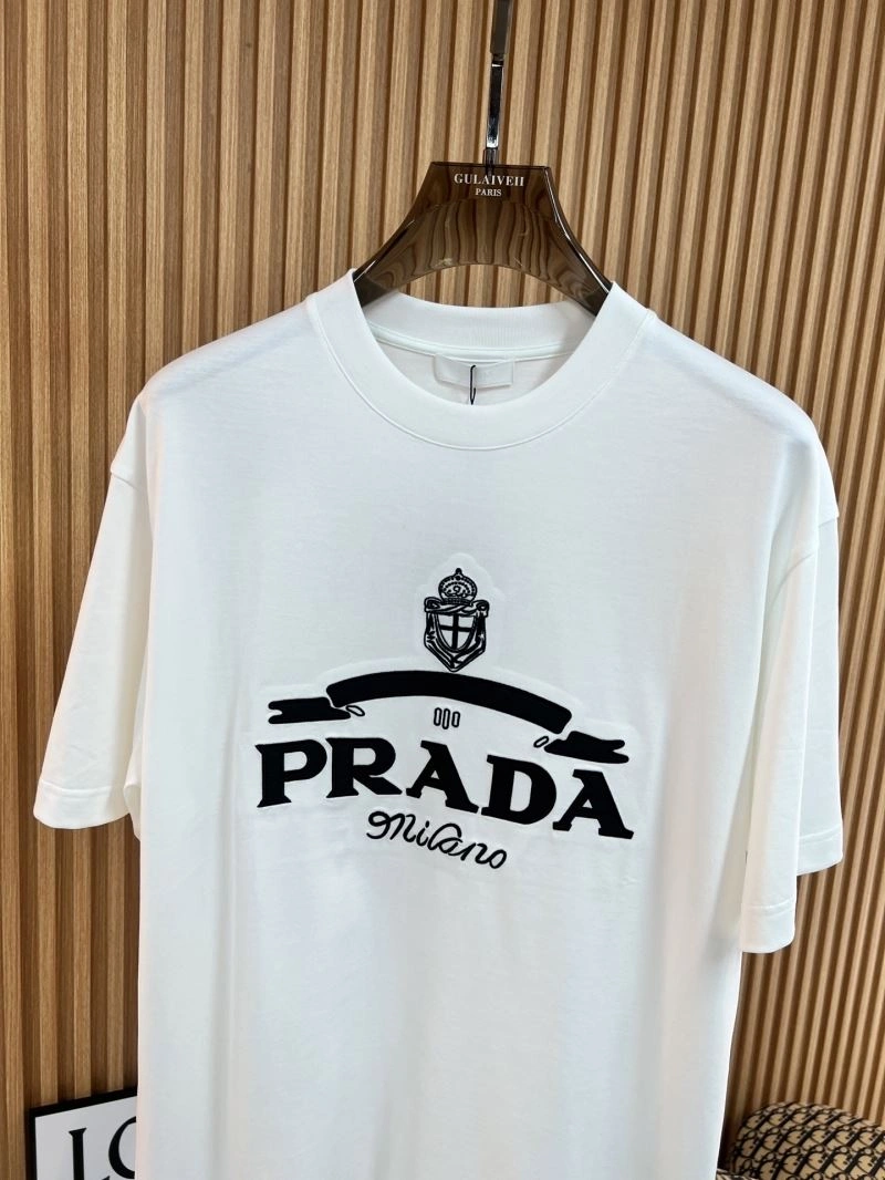 WellDesigned Prada T-Shirts 169730
