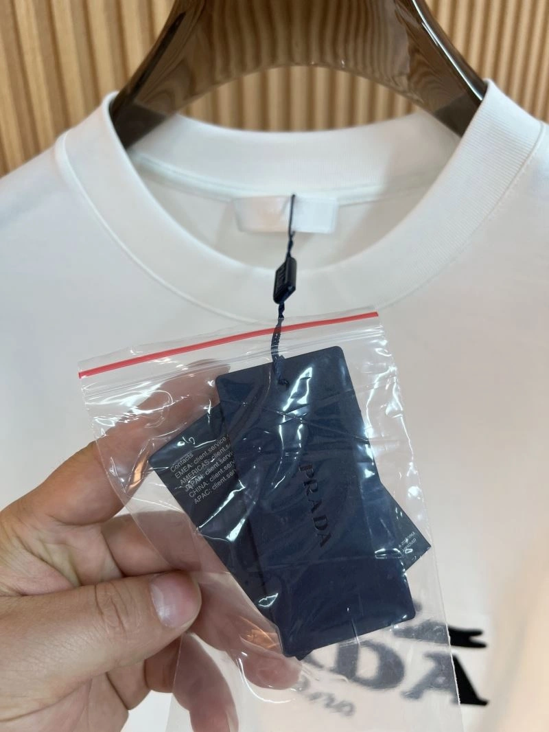 WellDesigned Prada T-Shirts 169730