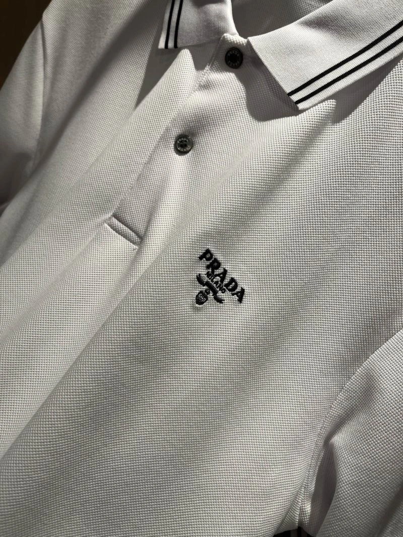 RelaxedFit Prada T-Shirts 169752