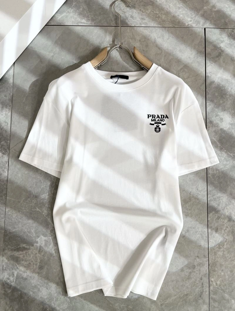 Prada T-Shirts Unisex 169710
