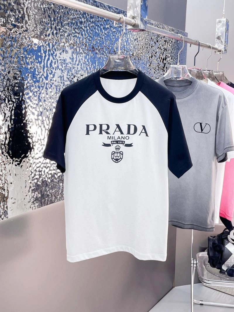 Chic Prada T-Shirts 169702