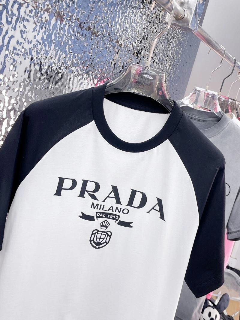 Chic Prada T-Shirts 169702