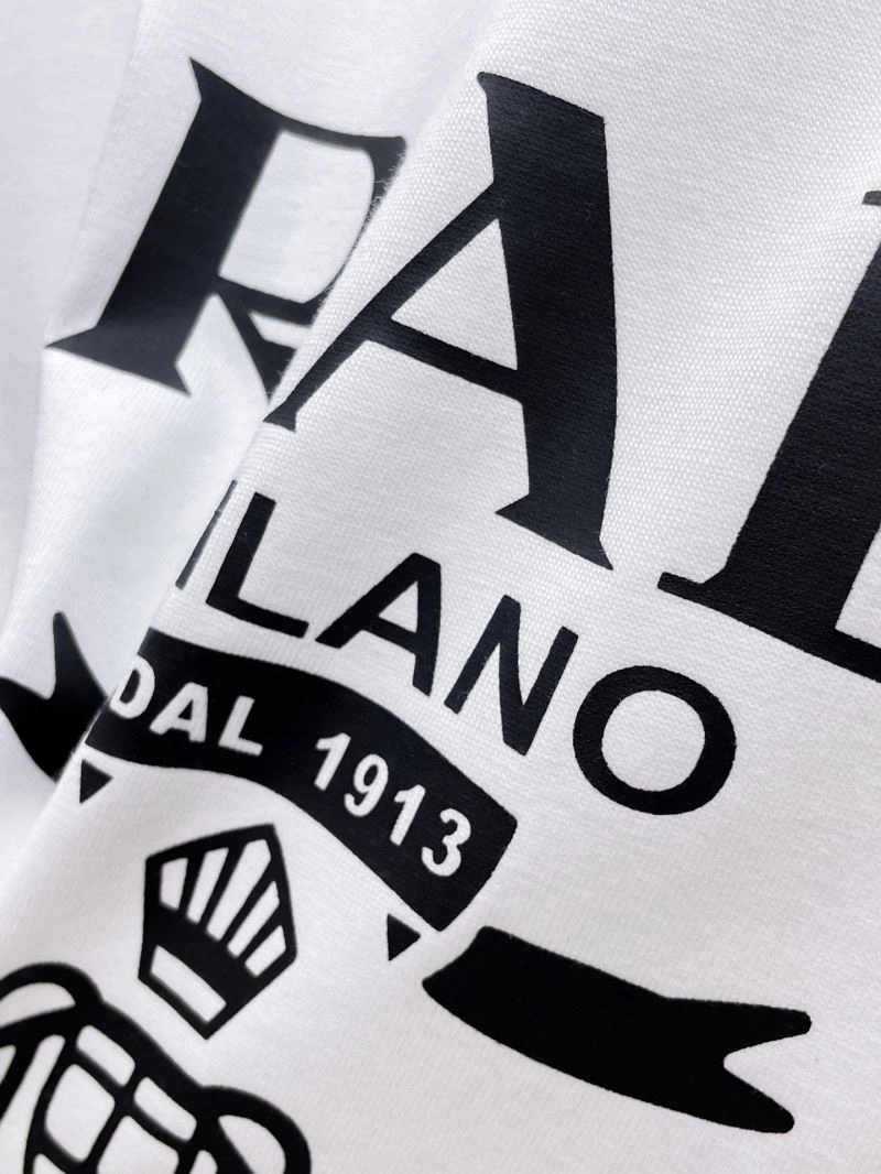 Chic Prada T-Shirts 169702