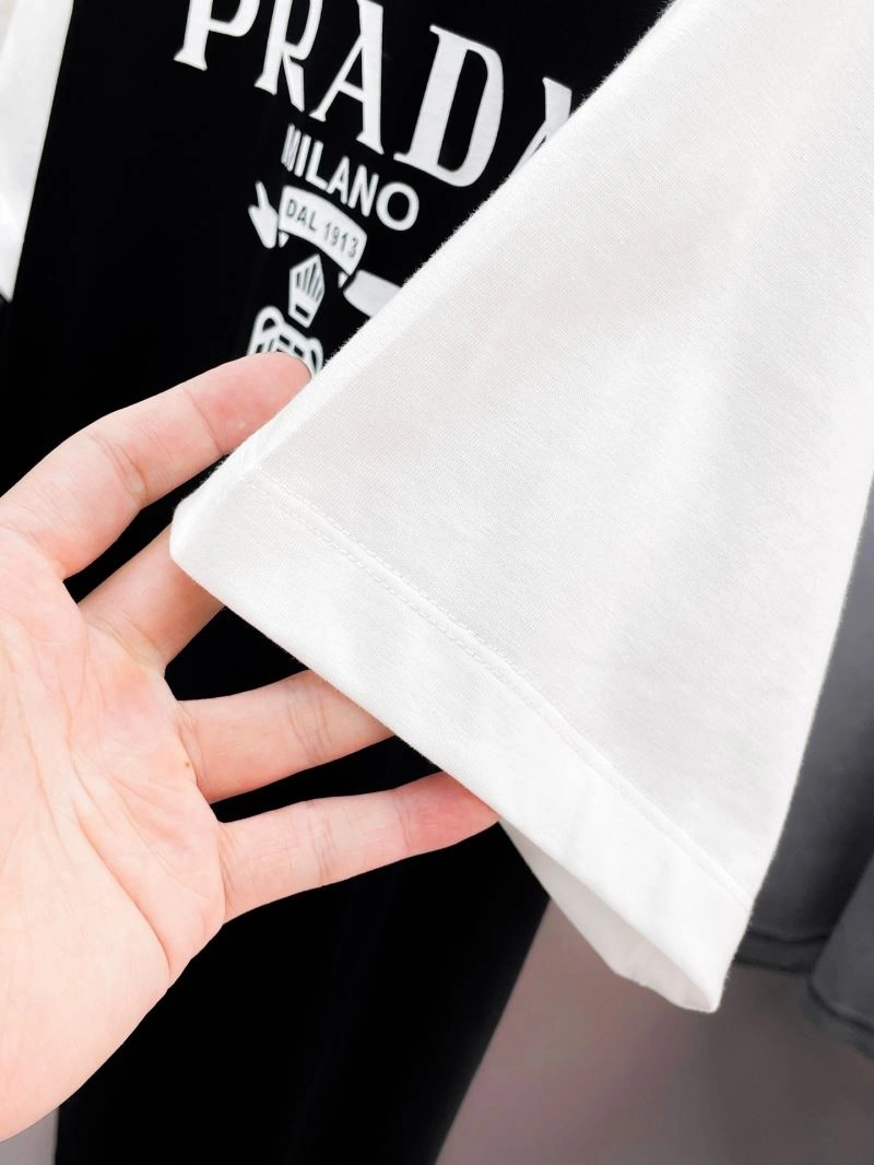 Supportive Prada T-Shirts 169723
