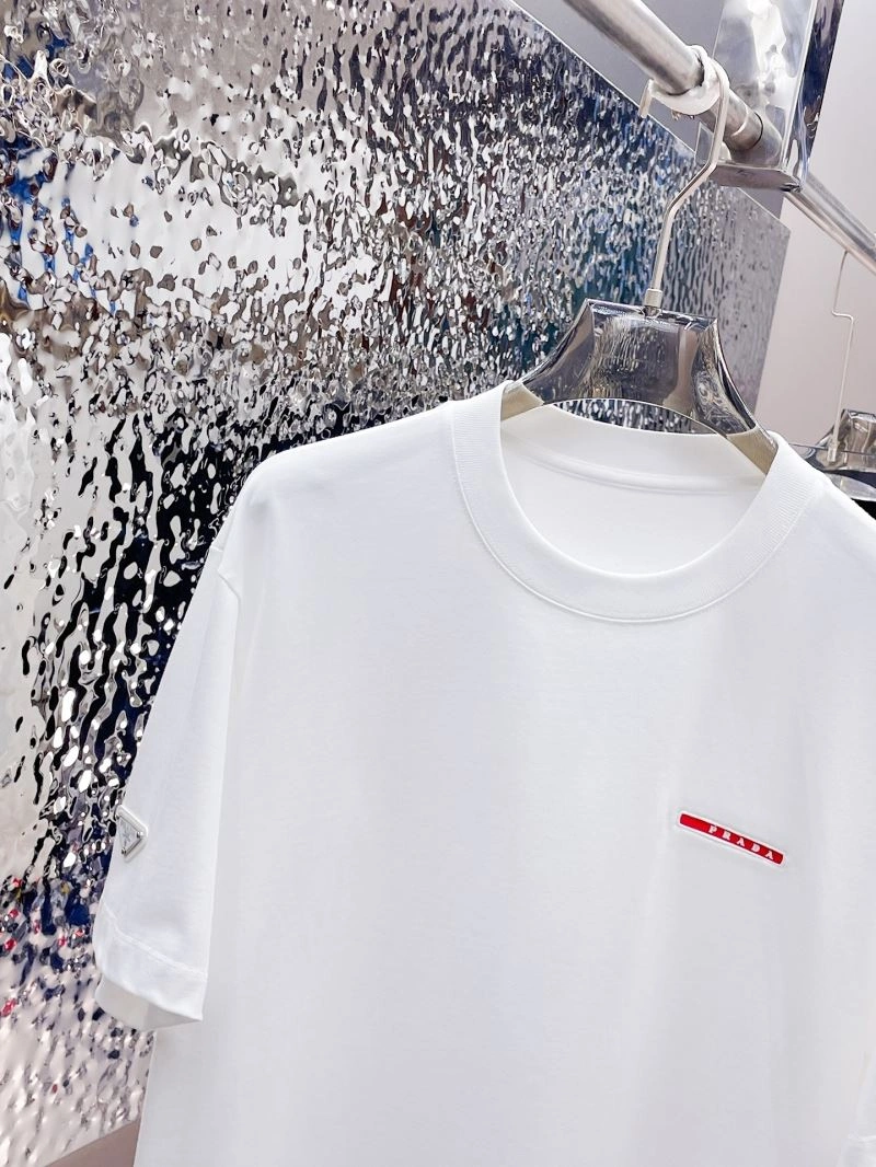 Prada T-Shirts WellDesigned 169691