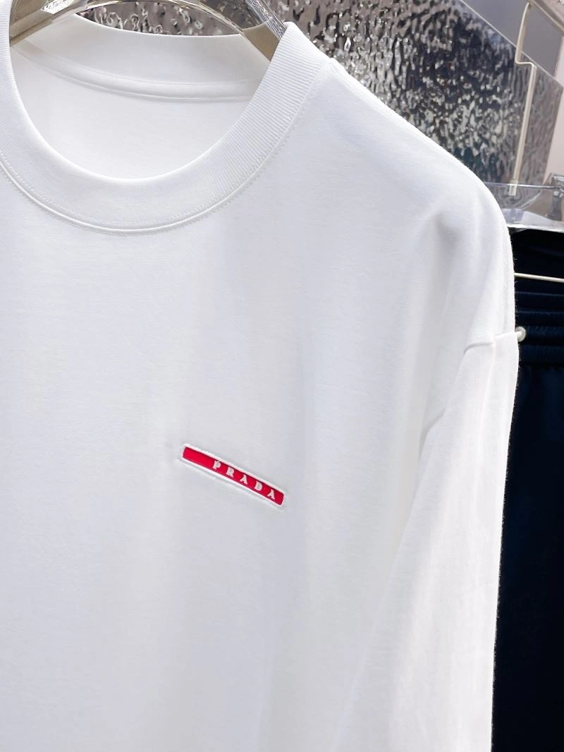 Prada T-Shirts WellDesigned 169691