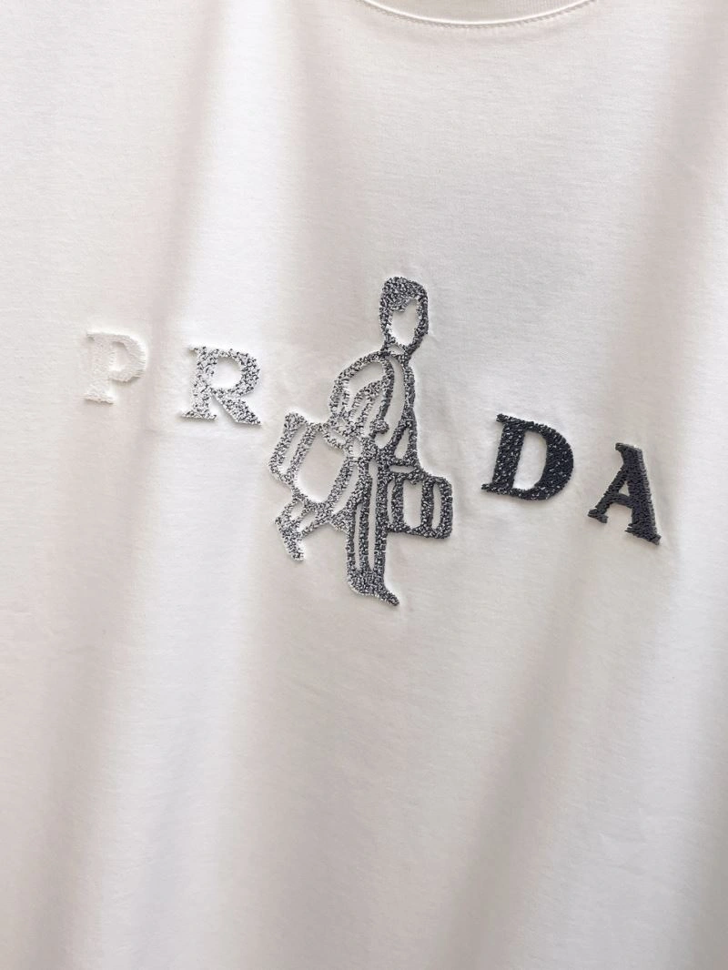 Sustainable Prada T-Shirts 169658