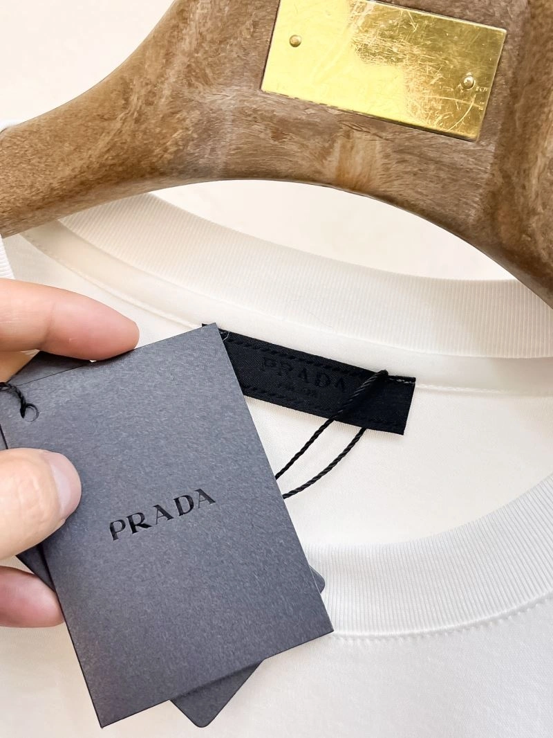 Sustainable Prada T-Shirts 169658