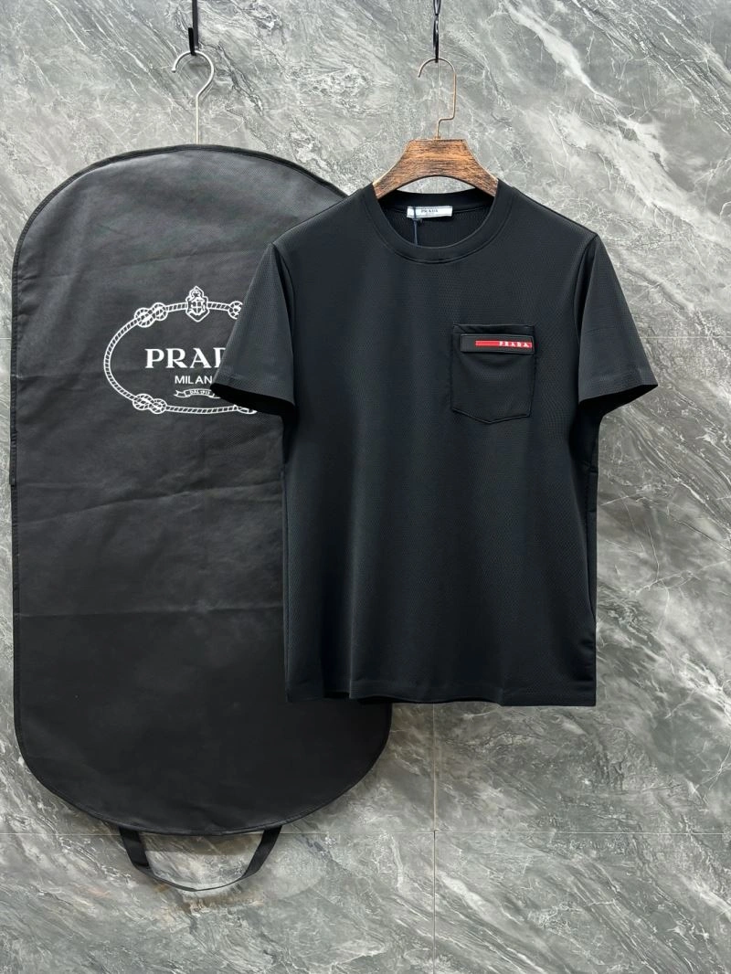 Classic Prada T-Shirts 169682