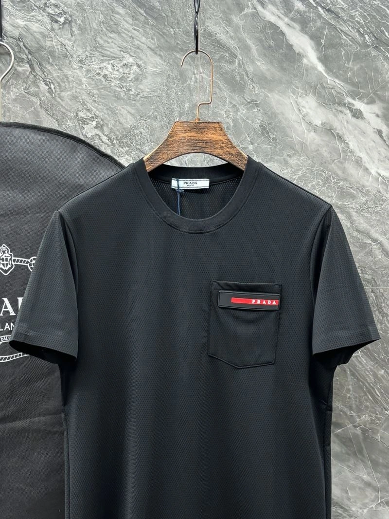 Classic Prada T-Shirts 169682