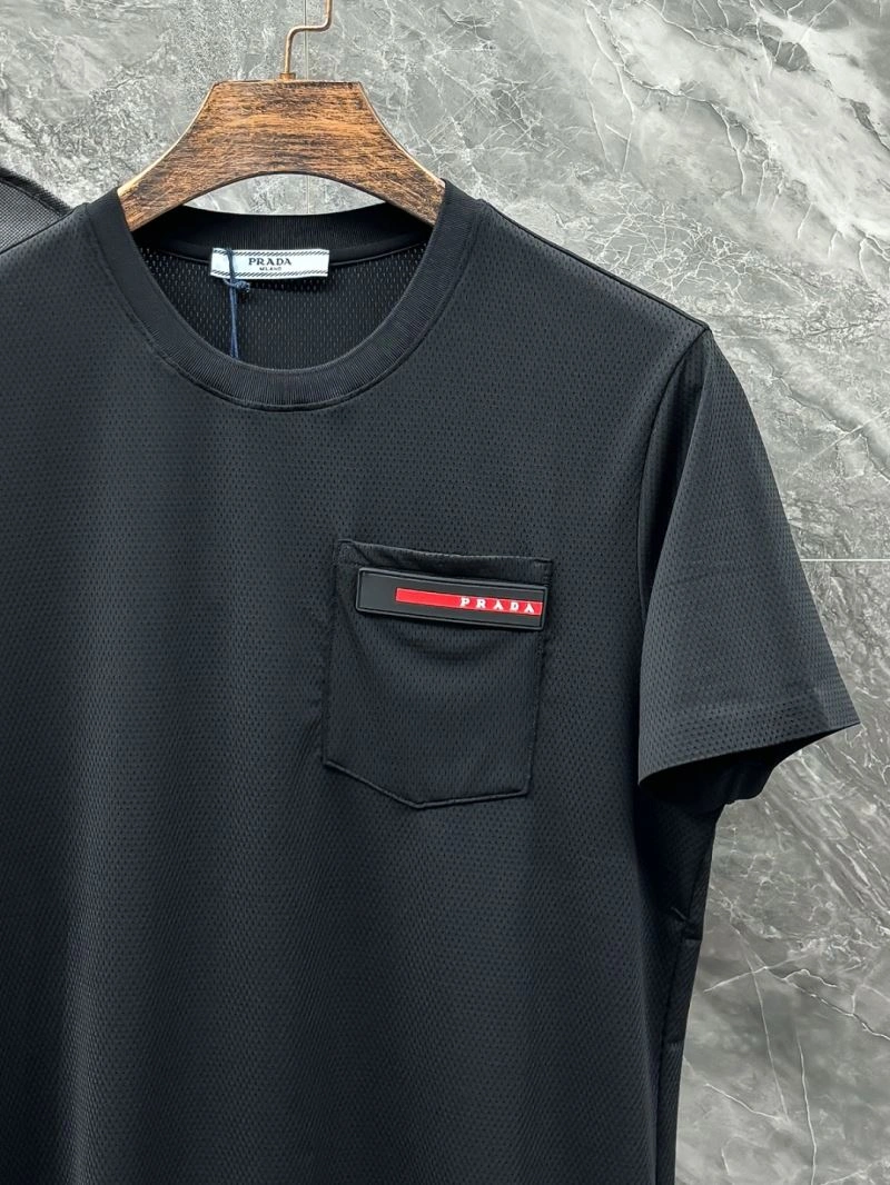 Classic Prada T-Shirts 169682