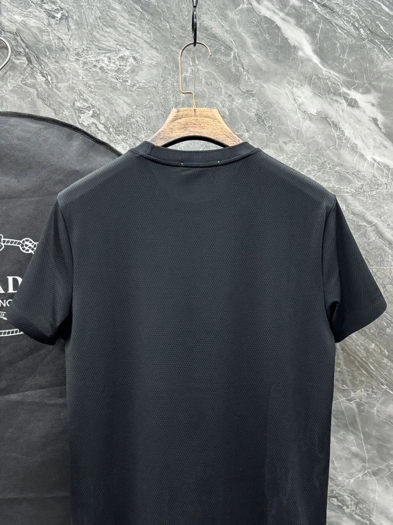 Classic Prada T-Shirts 169682