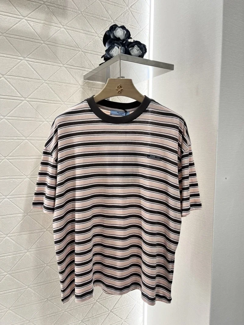 EyeCatching Prada T-Shirts 166104