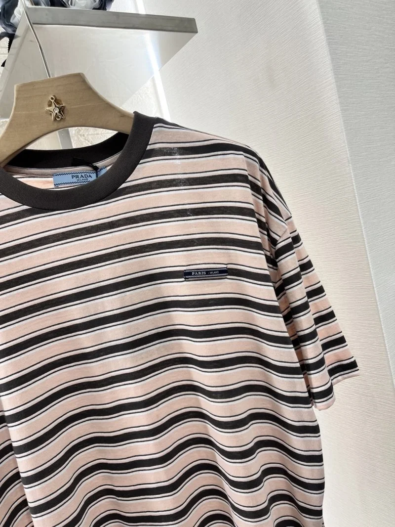 EyeCatching Prada T-Shirts 166104