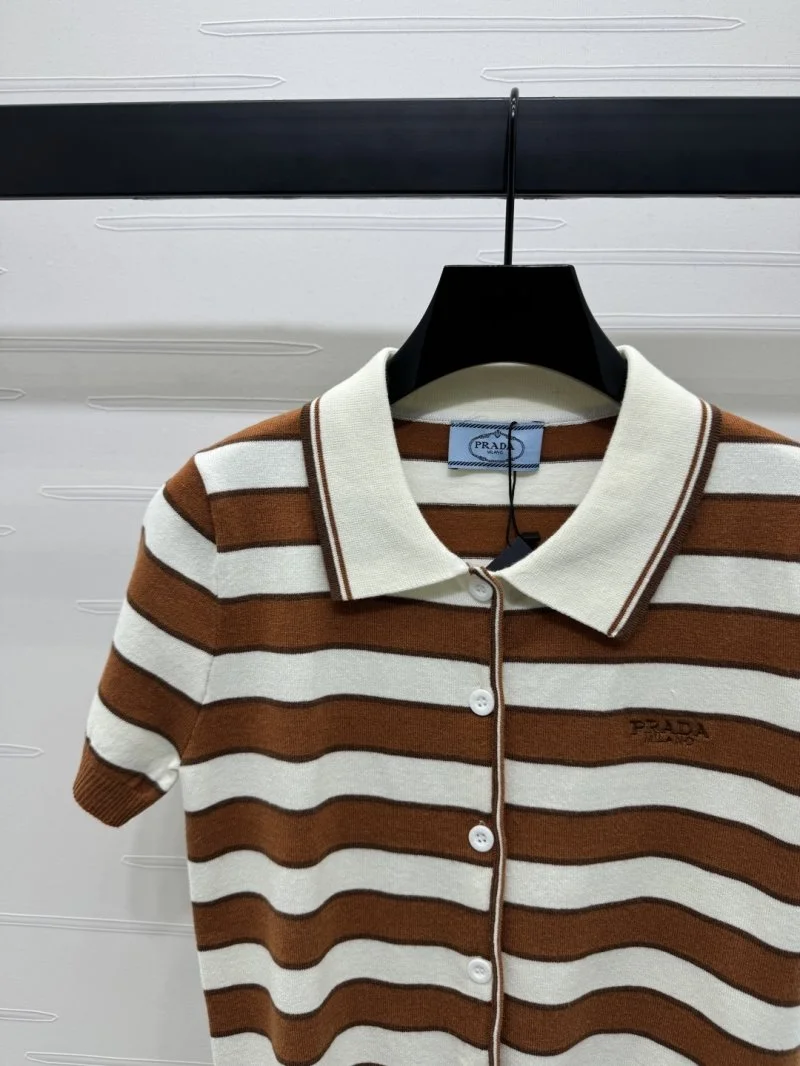 Prada T-Shirts Durable 166102