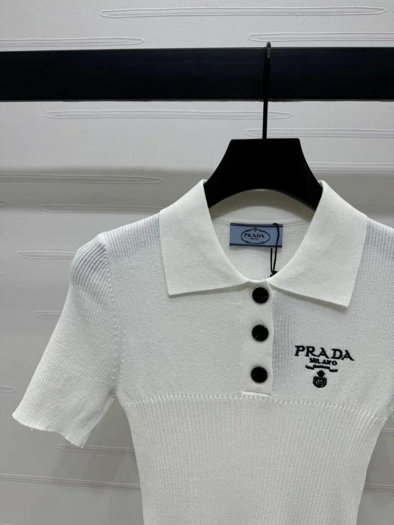 Seasonal Prada T-Shirts 166097