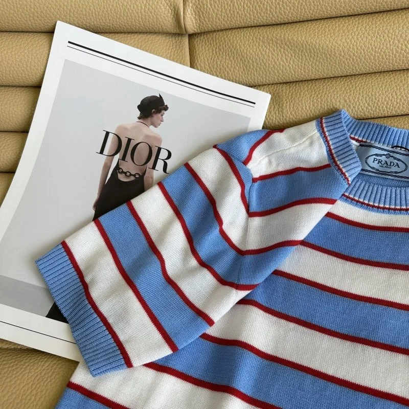 Prada T-Shirts Trendy 166092