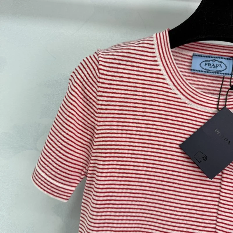 WrinkleFree Prada T-Shirts 166091