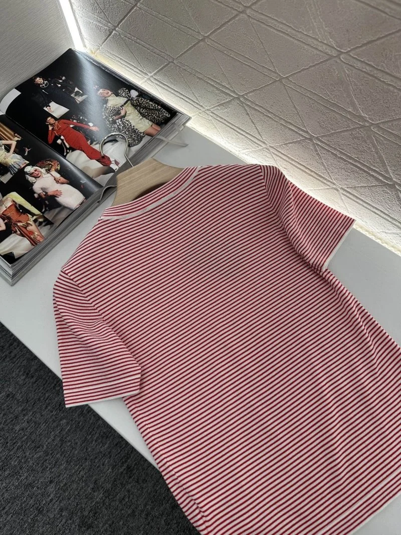 Stretchable Prada T-Shirts 166132