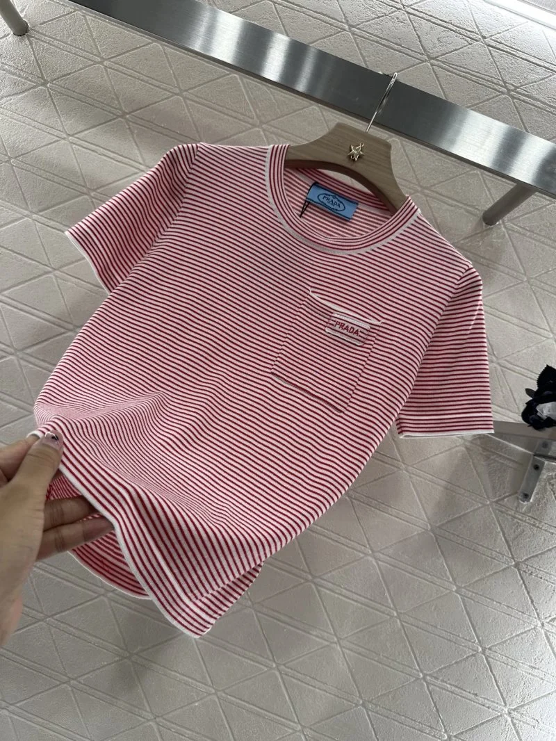 Stretchable Prada T-Shirts 166132