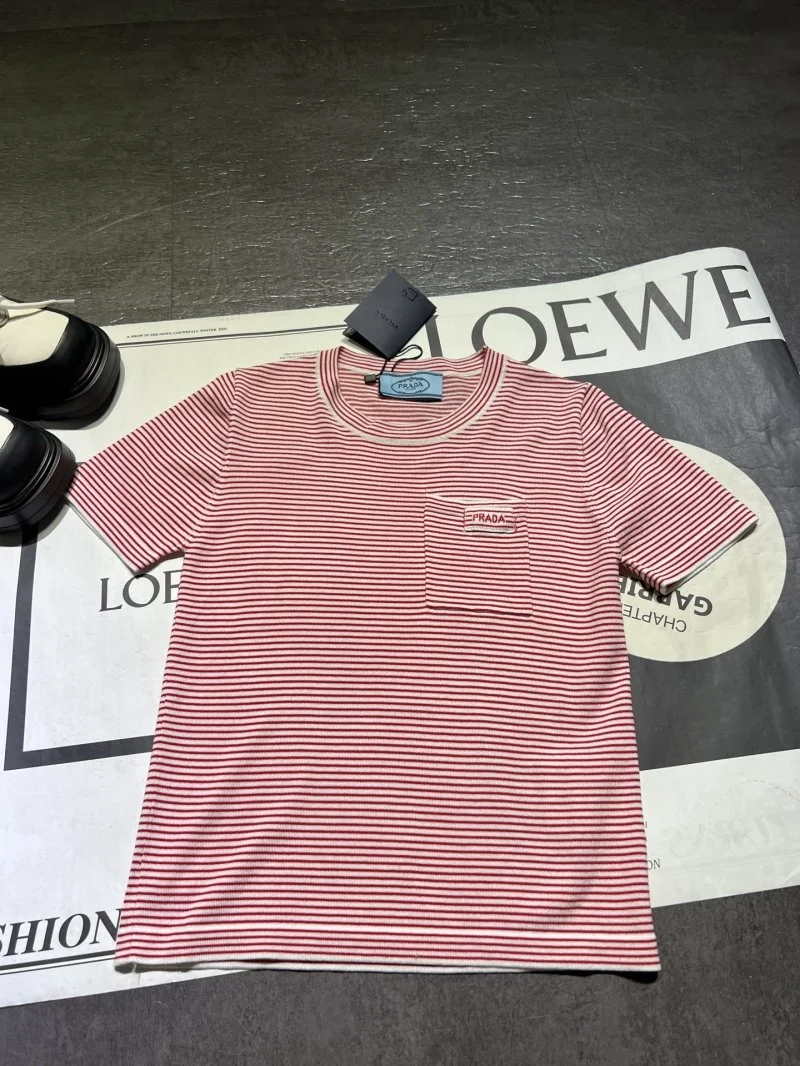 Prada T-Shirts Effortless 166135