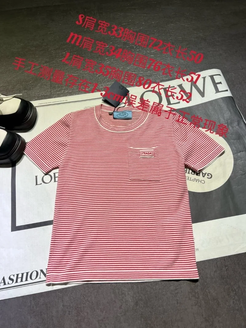 Prada T-Shirts Effortless 166135