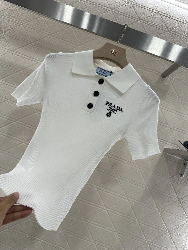 Prada T-Shirts ComfortFit 166121