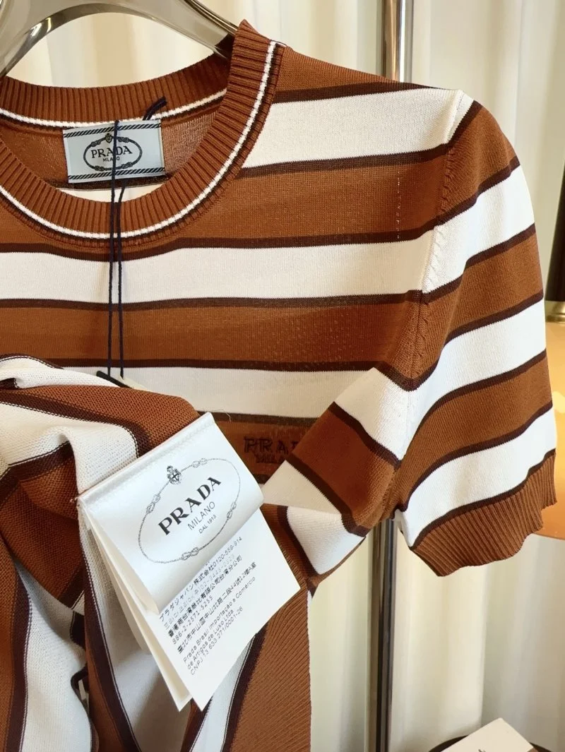 Sophisticated Prada T-Shirts 166072