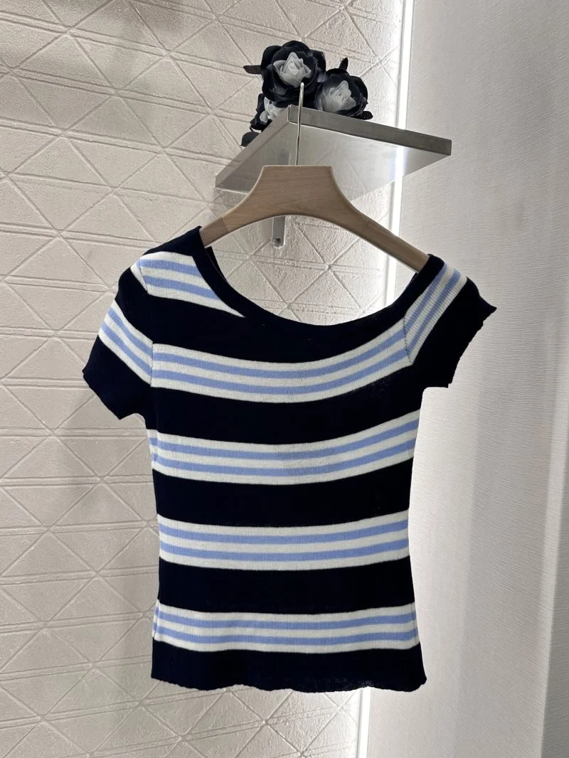 Timeless Prada T-Shirts 166076