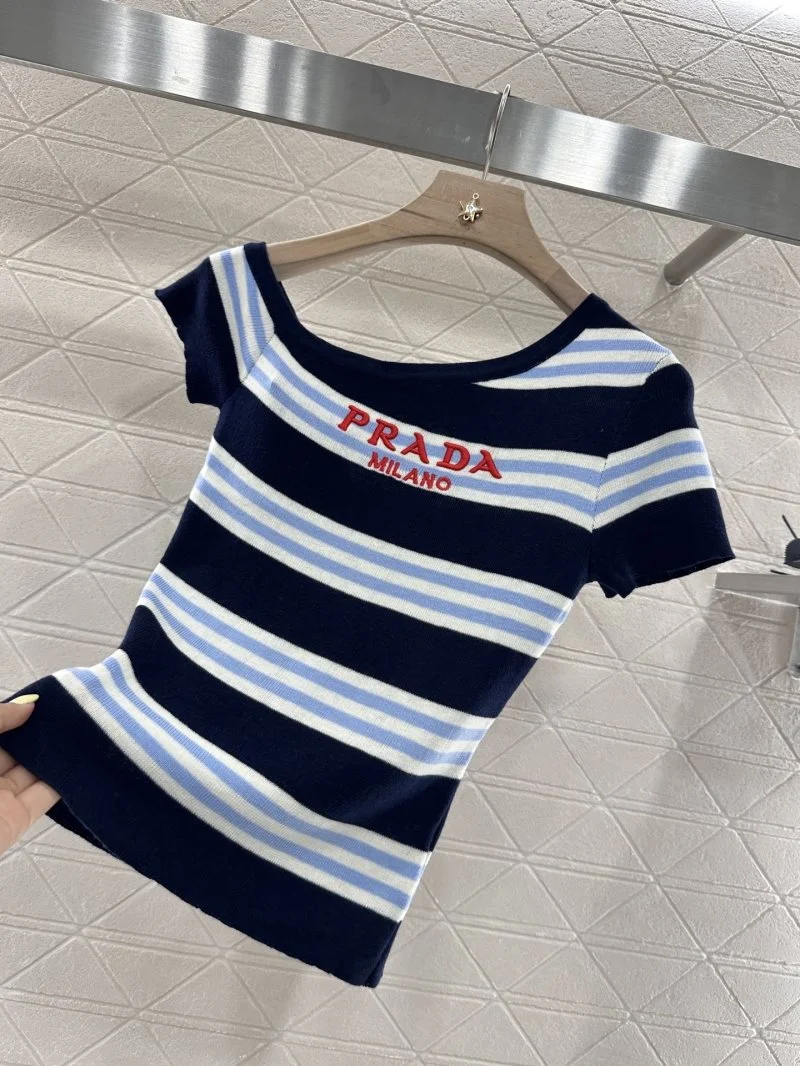 Timeless Prada T-Shirts 166076