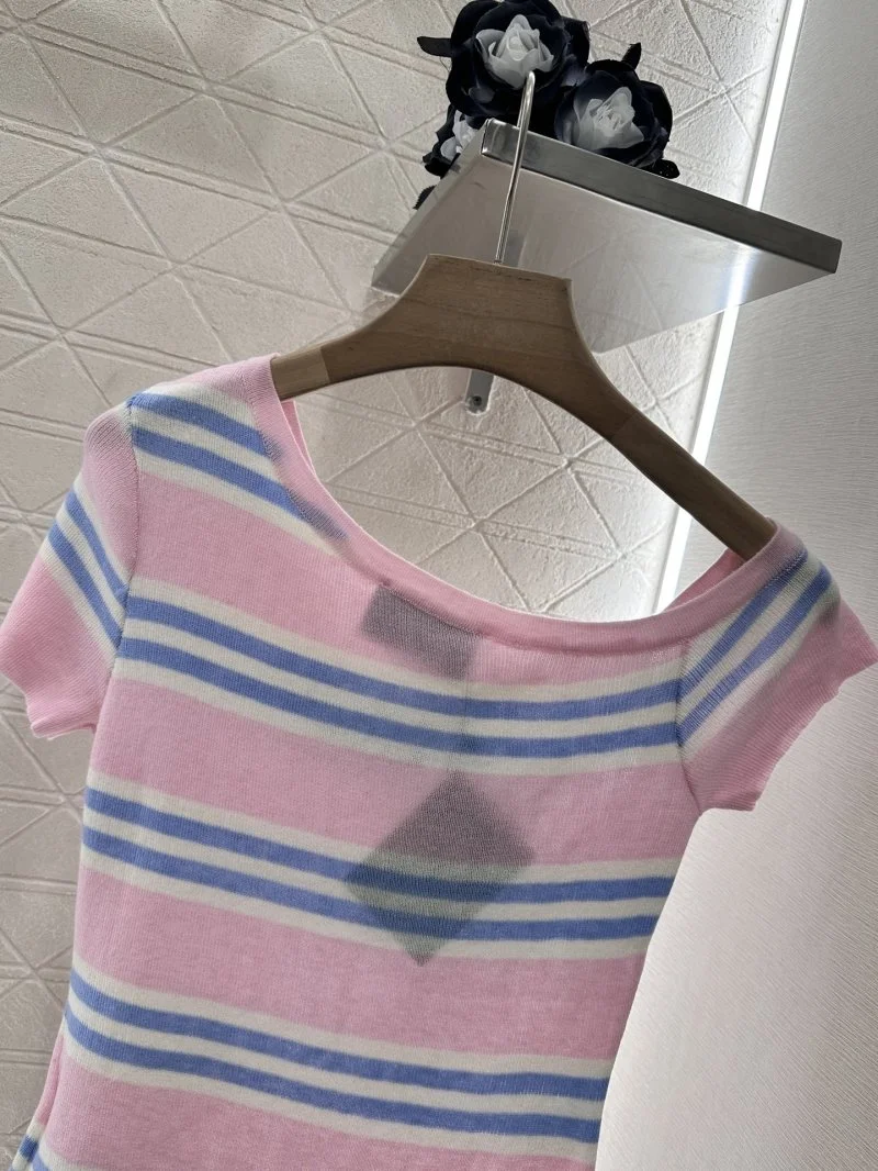 Unisex Prada T-Shirts 166077