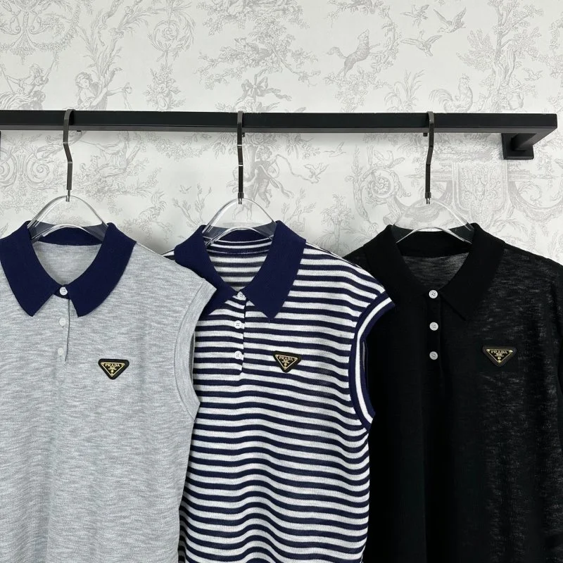 Prada T-Shirts Stylish 166058