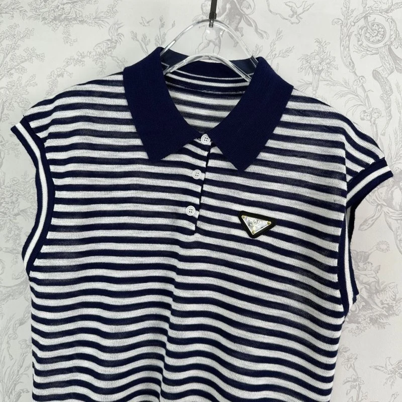 Prada T-Shirts Stylish 166058