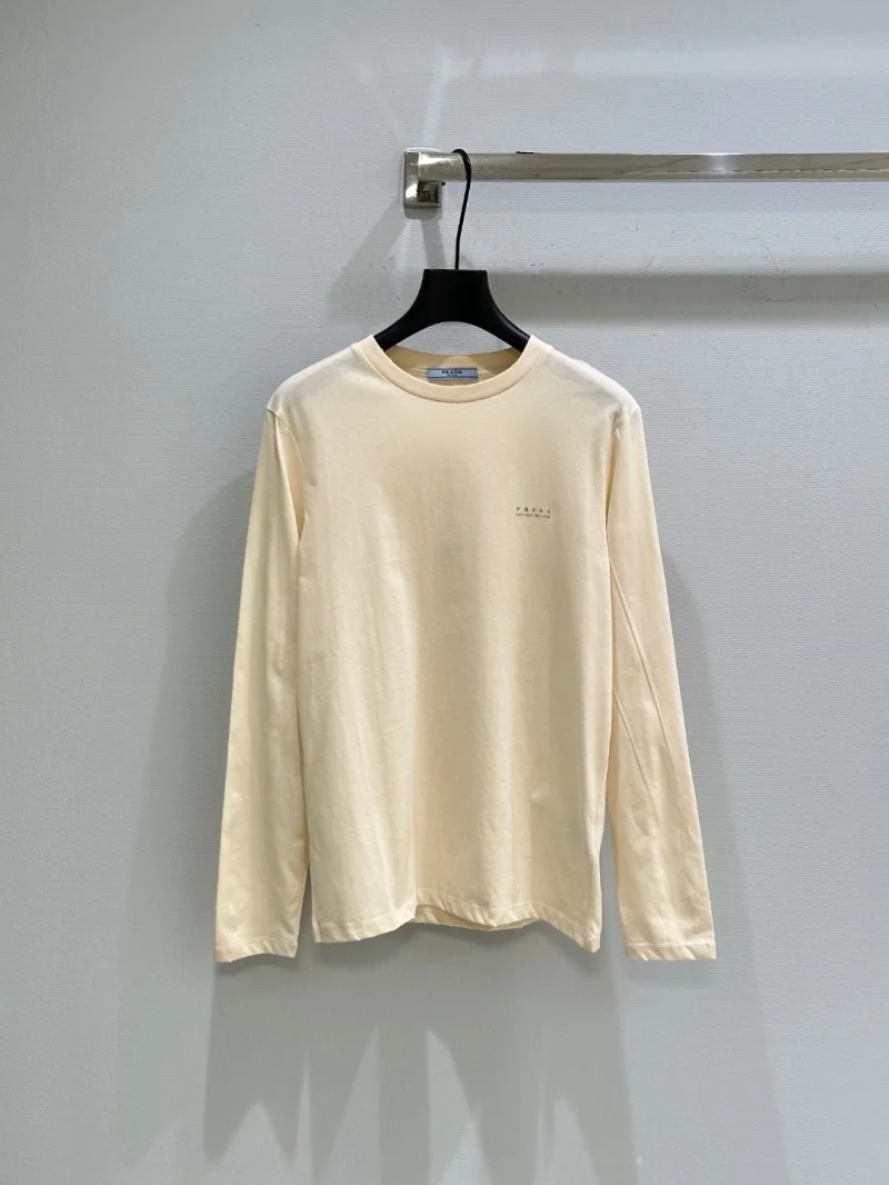 Classic Prada T-Shirts 166050