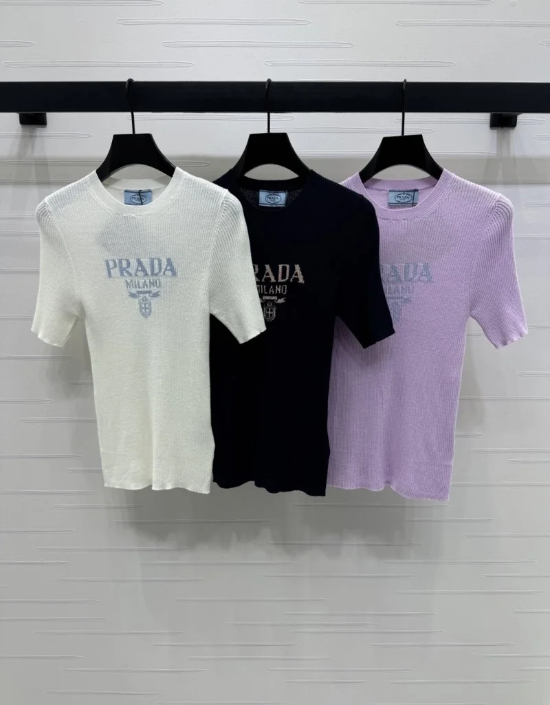Prada T-Shirts Unisex 166538